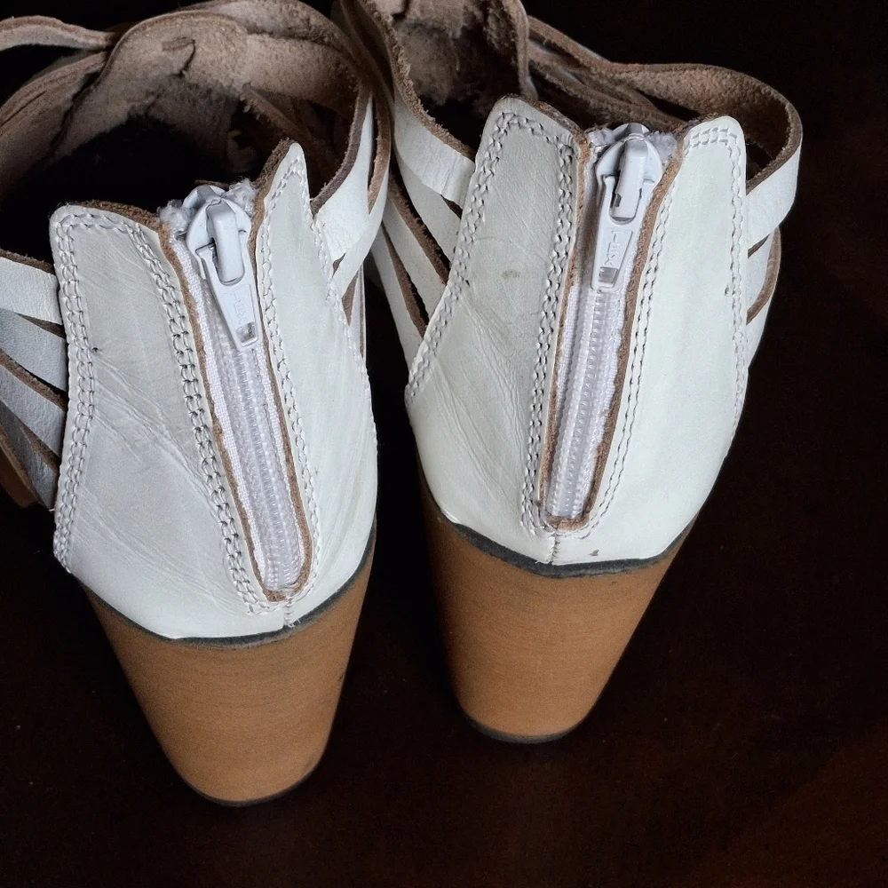 Ethnic Shoes Leather White Colorful Accents Ankle Heeled Boots Women Size 8